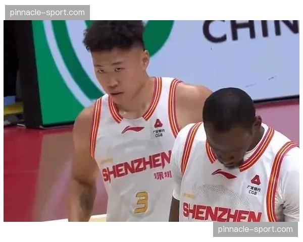 贺希宁高效得分撕裂浙江防线，深圳内外结合确立系列赛优势